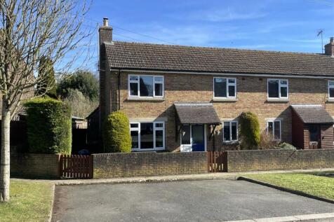 Bleriot Road, Upper Rissington... 3 bed semi