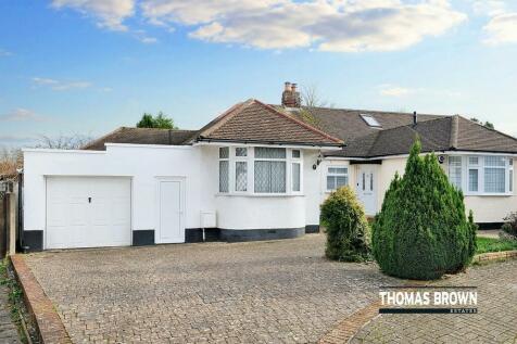 2 bedroom semi-detached bungalow for sale