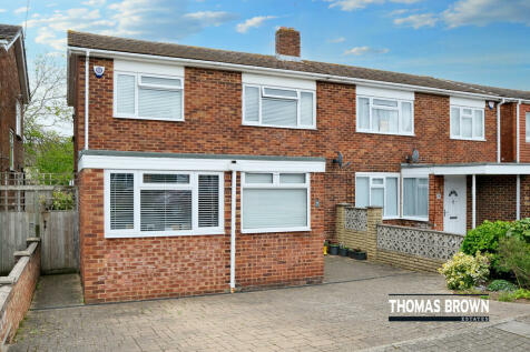 3 bedroom semi-detached house for sale