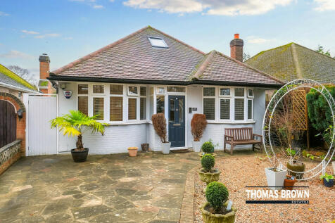 Court Road, Orpington 4 bed detached bungalow for sale