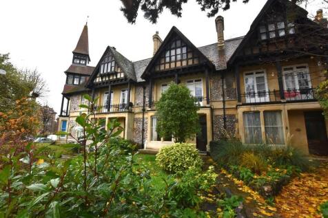 Creffield Road, Lexden, Colchester... 2 bed apartment for sale