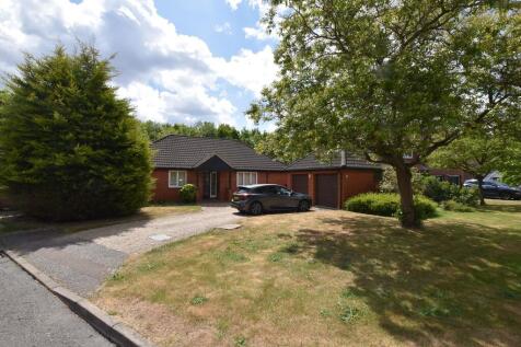 3 bedroom detached bungalow for sale