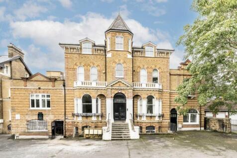 Leigham Court Road, London SW16 1 bed flat for sale