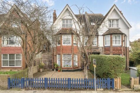 Conyers Road, London SW16 2 bed flat for sale