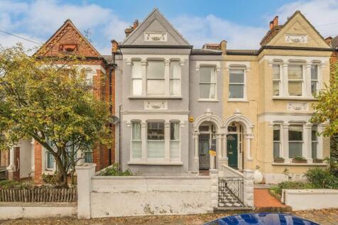 Norfolk House Road, London SW16 2 bed flat for sale