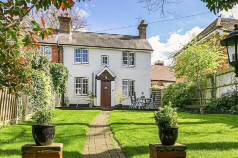 The Street, Effingham 2 bed character property for sale