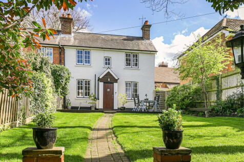 2 bedroom semi-detached house for sale