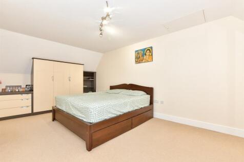 4 bedroom town house for sale