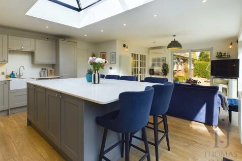 North Road, Ruddington, Nottingham 4 bed detached bungalow for sale