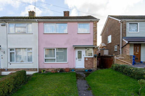 Dane Close, Haverhill CB9 3 bed end of terrace house for sale