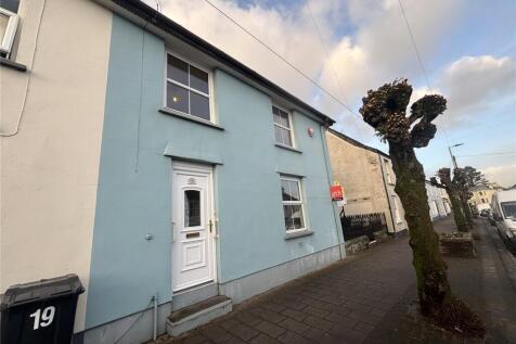 East Street, South Molton, Devon, EX36 3 bed terraced house for sale