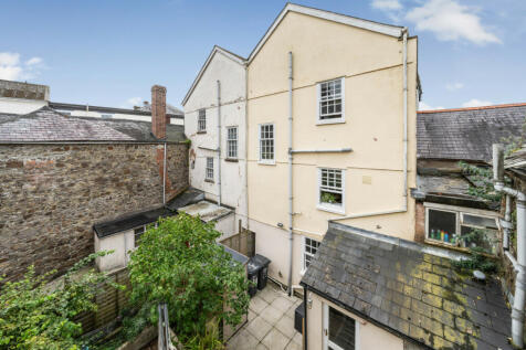 King Street, South Molton, Devon, EX36 3 bed apartment for sale