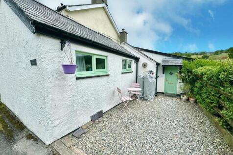 1 bedroom semi-detached bungalow for sale
