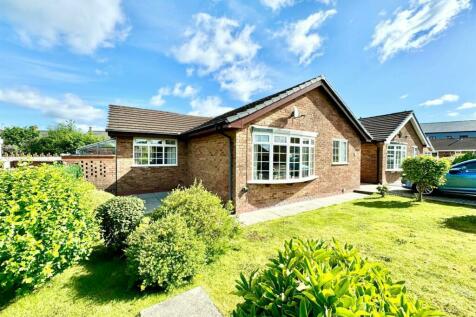 Maes Tawel, Llanrwst 3 bed detached bungalow for sale