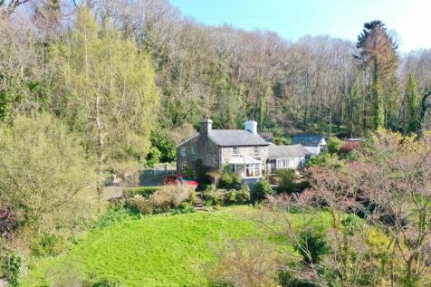 Maenan 3 bed detached house for sale