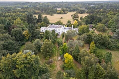 Pains Hill, Portsmouth Road, Cobham... 5 bed terraced house for sale