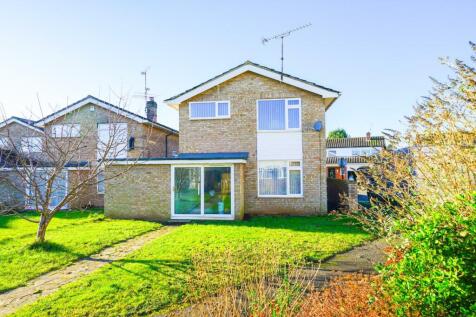 Riverside, Leighton Buzzard 4 bed detached house for sale