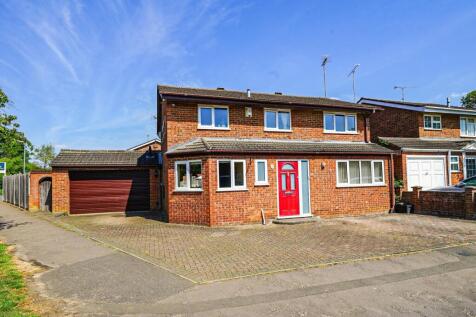 The Stile, Heath And Reach, Leighton... 4 bed detached house for sale
