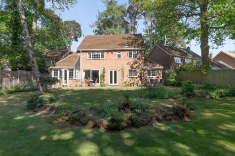 The Heath, Leighton Buzzard 4 bed detached house for sale