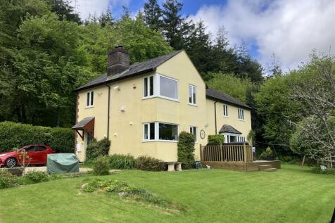 Hemyock, Devon 4 bed detached house for sale