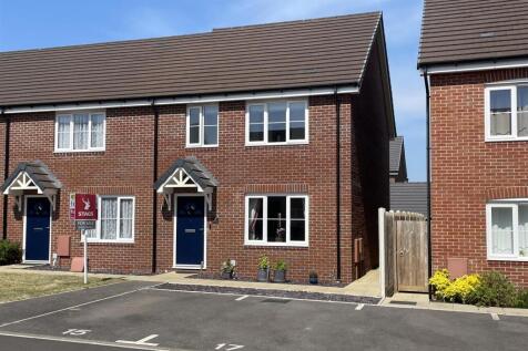 Rose Close, Wellington 3 bed terraced house for sale