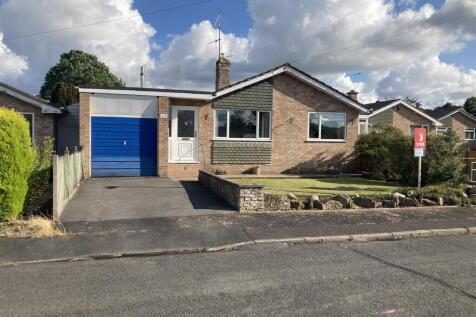 Castle Park, Hemyock, Cullompton 2 bed bungalow for sale