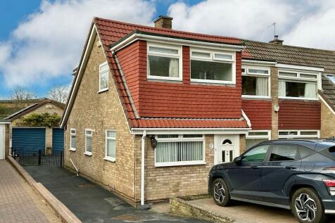 4 bedroom semi-detached house for sale