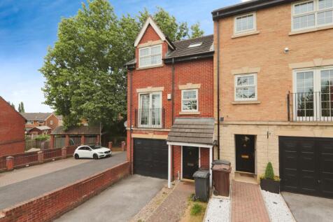 3 bedroom end of terrace house for sale