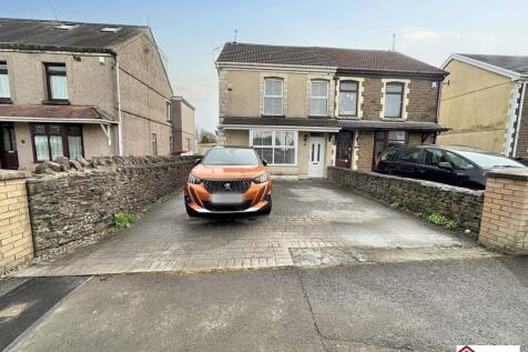 Pen Yr Heol, Skewen, Neath, West... 3 bed semi