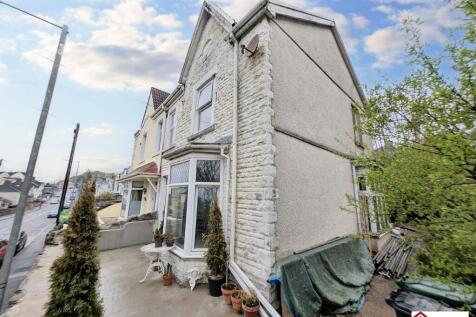 Shelone Road, Neath, Neath Port... 4 bed semi