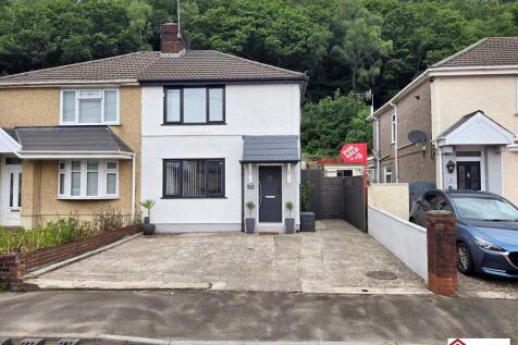 Underwood Road, Cadoxton, Neath... 3 bed semi