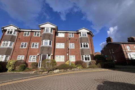 Carpenters Court, South Street... 2 bed apartment for sale