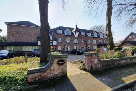 Victoria Road, Wilmslow 1 bed ground floor flat for sale