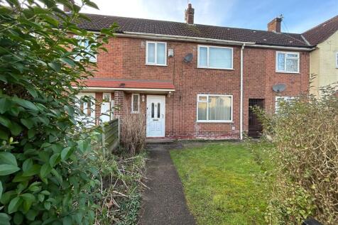 Portslade Walk, Manchester 3 bed terraced house for sale