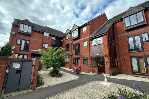 Mountbatten Court, Aldershot 1 bed flat for sale