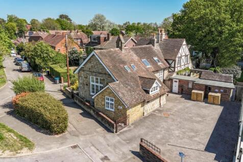 London Road, Sayers Common, Hassocks... 2 bed semi