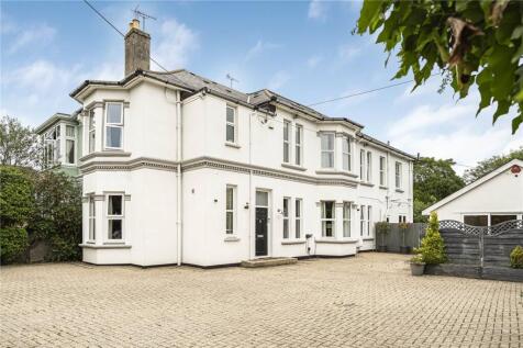 6 bedroom semi-detached house for sale