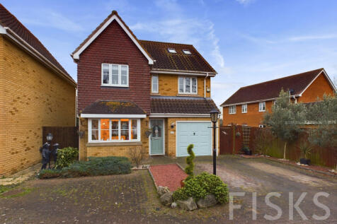Jasmine Close, Canvey Island, SS8 5 bed detached house for sale