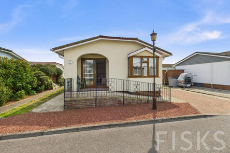 Creek Road, Canvey Island, SS8 2 bed park home for sale