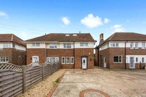 4 bedroom semi-detached house for sale