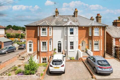 Hastings Road, Pembury 3 bed townhouse for sale