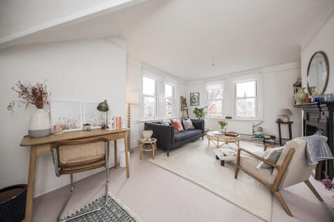 Mountfield Gardens, Tunbridge Wells 1 bed apartment for sale
