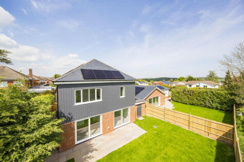 7 bedroom detached house for sale