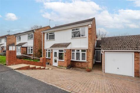 West Hill, Bedfordshire LU6 4 bed detached house for sale