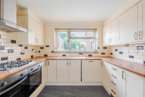 Maple Way, Bedfordshire LU6 4 bed detached house for sale
