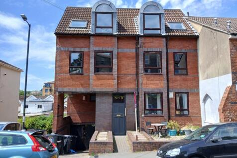 North Road, Bristol BS6 2 bed apartment for sale