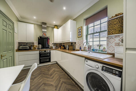 Beckspool Road, Bristol BS16 2 bed apartment for sale