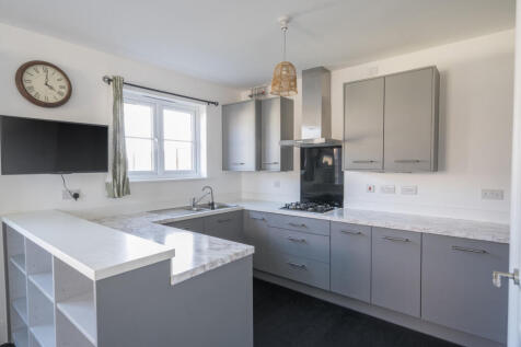 Caseley Crescent, Bristol BS16 3 bed semi