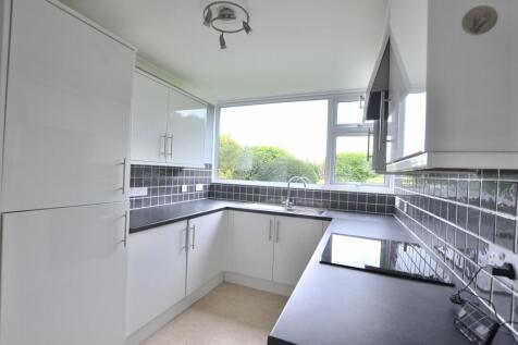 Howecroft Court, Stoke Bishop BS9 2 bed apartment for sale