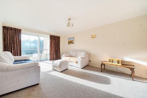 Henbury Gardens, Bristol BS10 2 bed apartment for sale